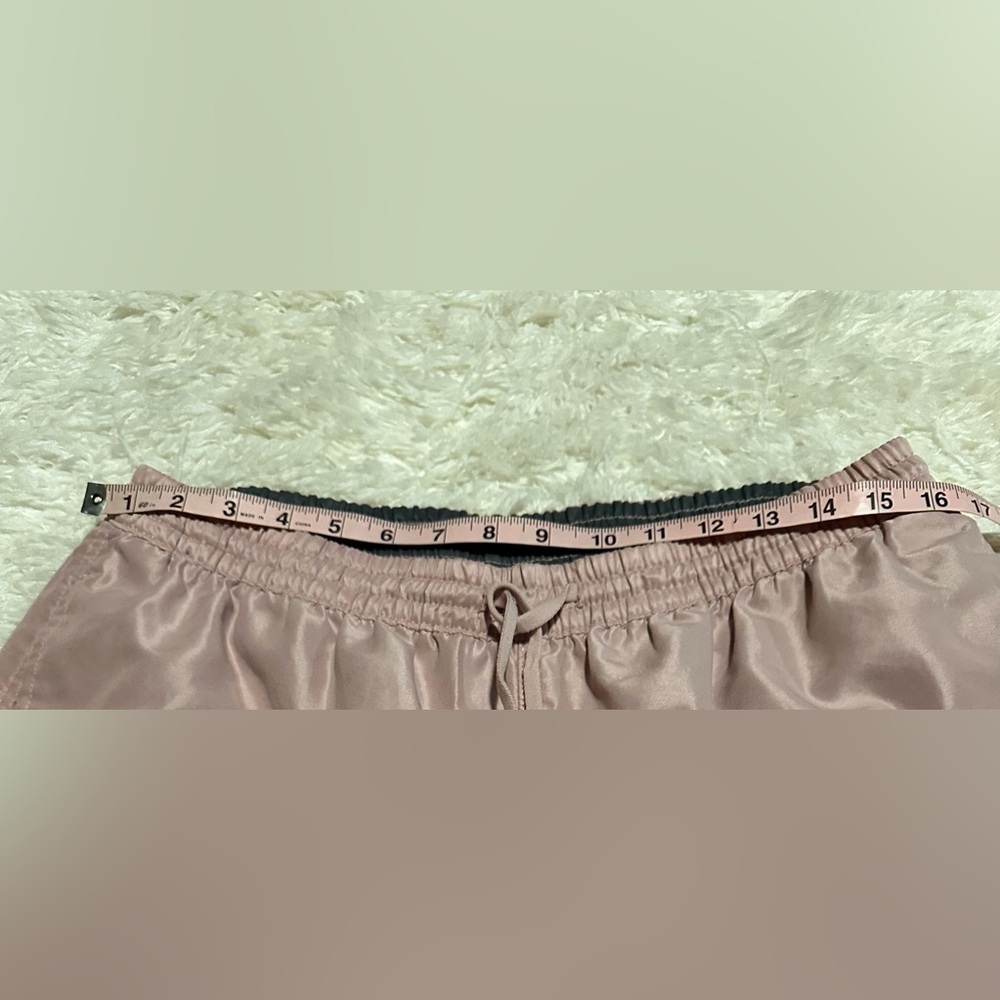 Hering Basicos Men's Size XL Pink Swim Shorts EUC - Picture 3 of 6